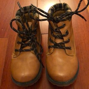 Toddler boy shoe size 11 🐵